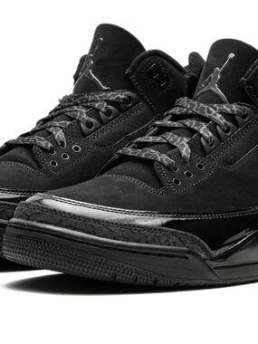Jordan Men's Black Retro Sneakers